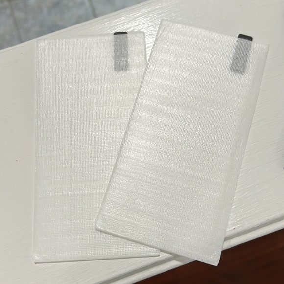 Tempered glass screen protector - Picture 3 of 5